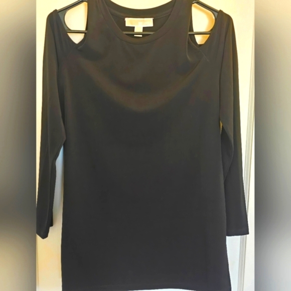 NWOT  Michael Kors Gorgeous long sleeve cold shoulder blouse size Medium - Picture 1 of 1